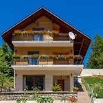 Greenhouse Klara With Heated Pool