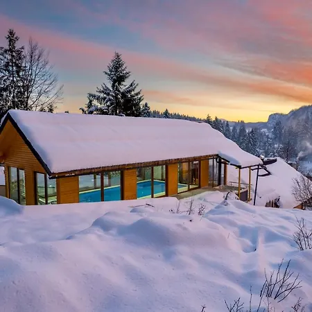 Villa Greenhouse Ella With Heated Pool *