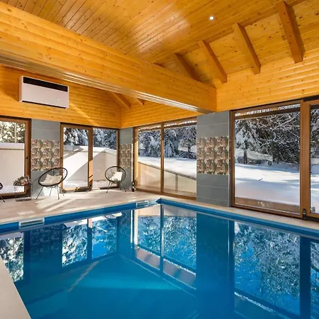 Villa Greenhouse Ella With Heated Pool Trsce