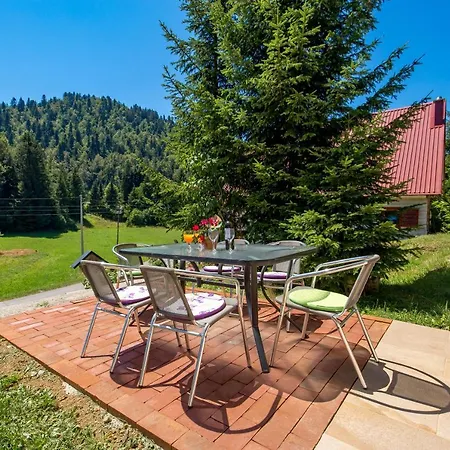 Vila Greenhouse Klara With Heated Pool Trsce