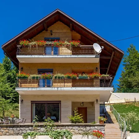 Greenhouse Klara With Heated Pool