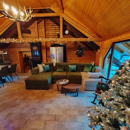 וילה Greenhouse Klara With Heated Pool *