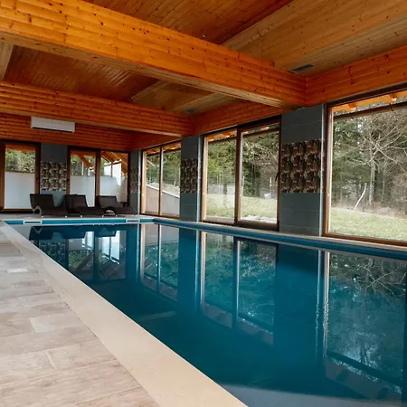 Greenhouse Klara With Heated Pool *