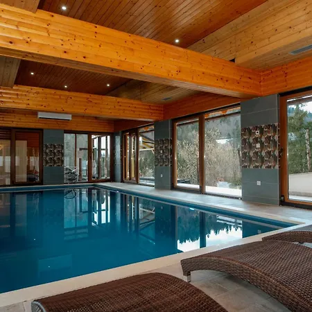 Greenhouse Klara With Heated Pool Trsce