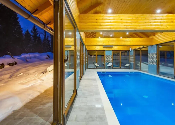 فيلة Greenhouse Klara With Heated Pool Trsce