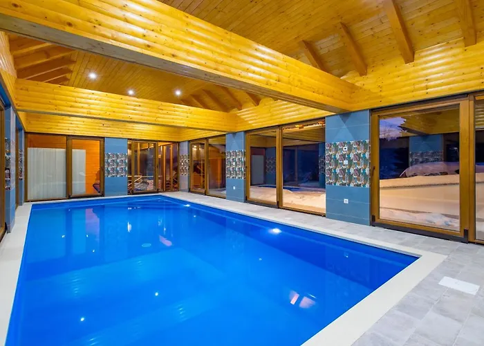 فيلة Greenhouse Klara With Heated Pool *