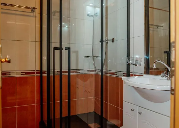 فيلة Greenhouse Klara With Heated Pool Trsce